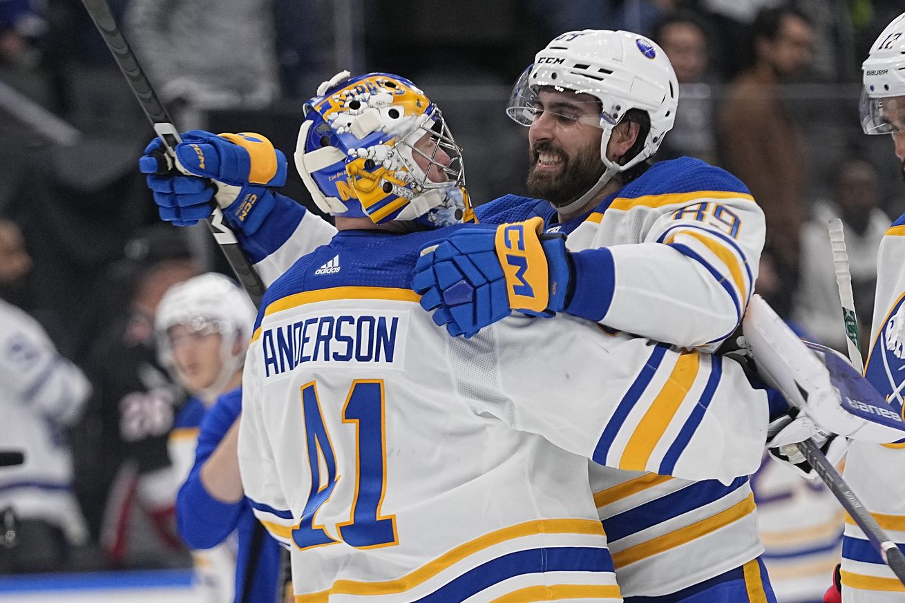 NHL: Buffalo Sabres at Toronto Maple Leafs