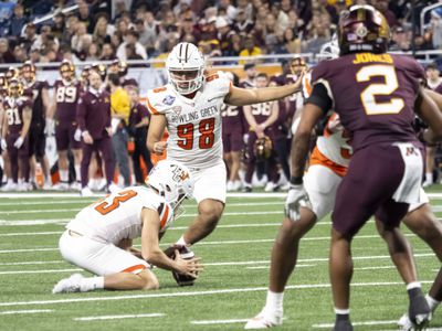 COLLEGE FOOTBALL: DEC 26 Quick Lane Bowl - Bowling Green vs Minnesota