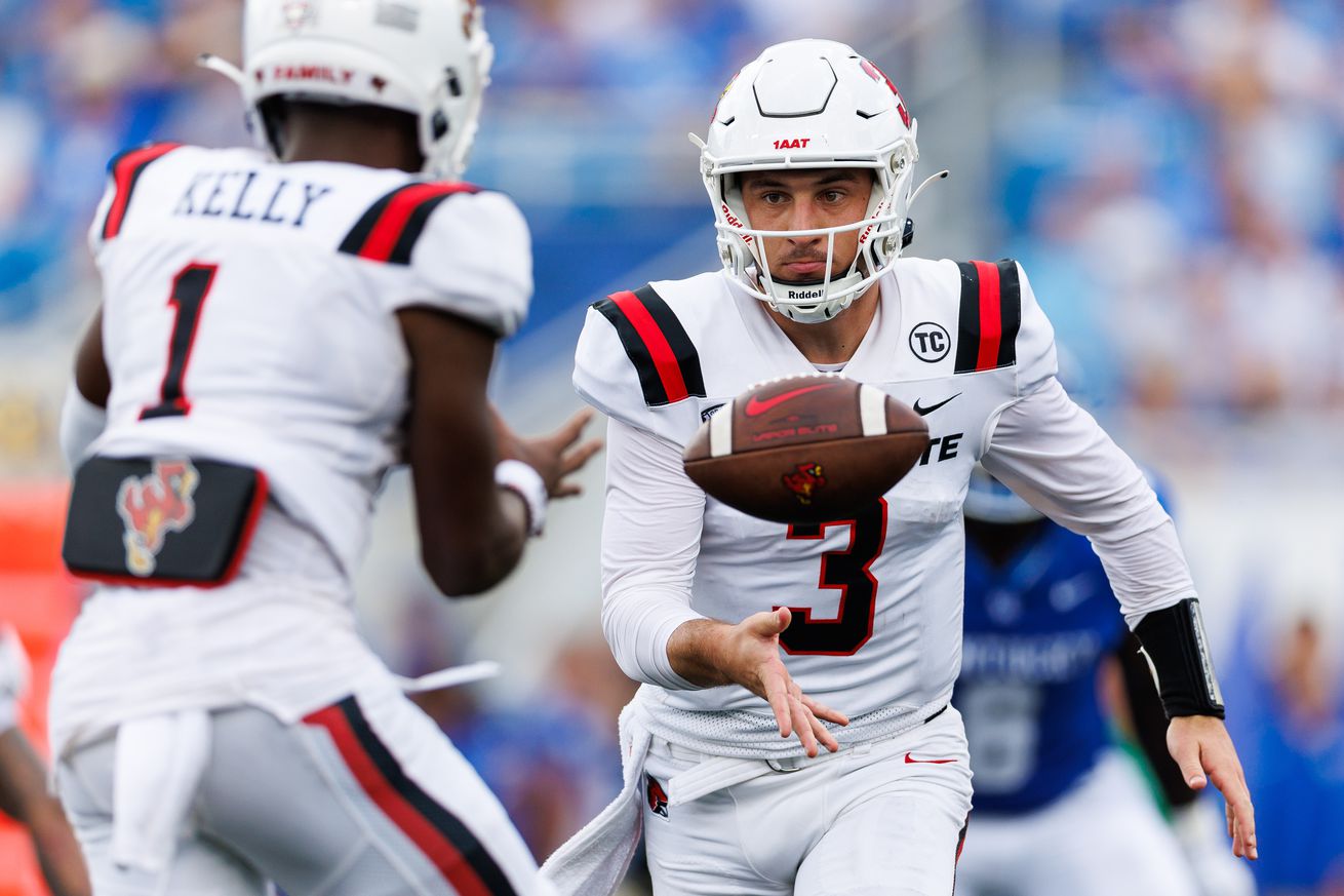 NCAA Football: Ball State at Kentucky