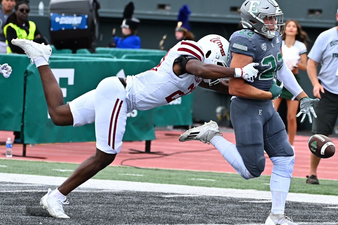 COLLEGE FOOTBALL: SEP 16 UMass at Eastern Michigan