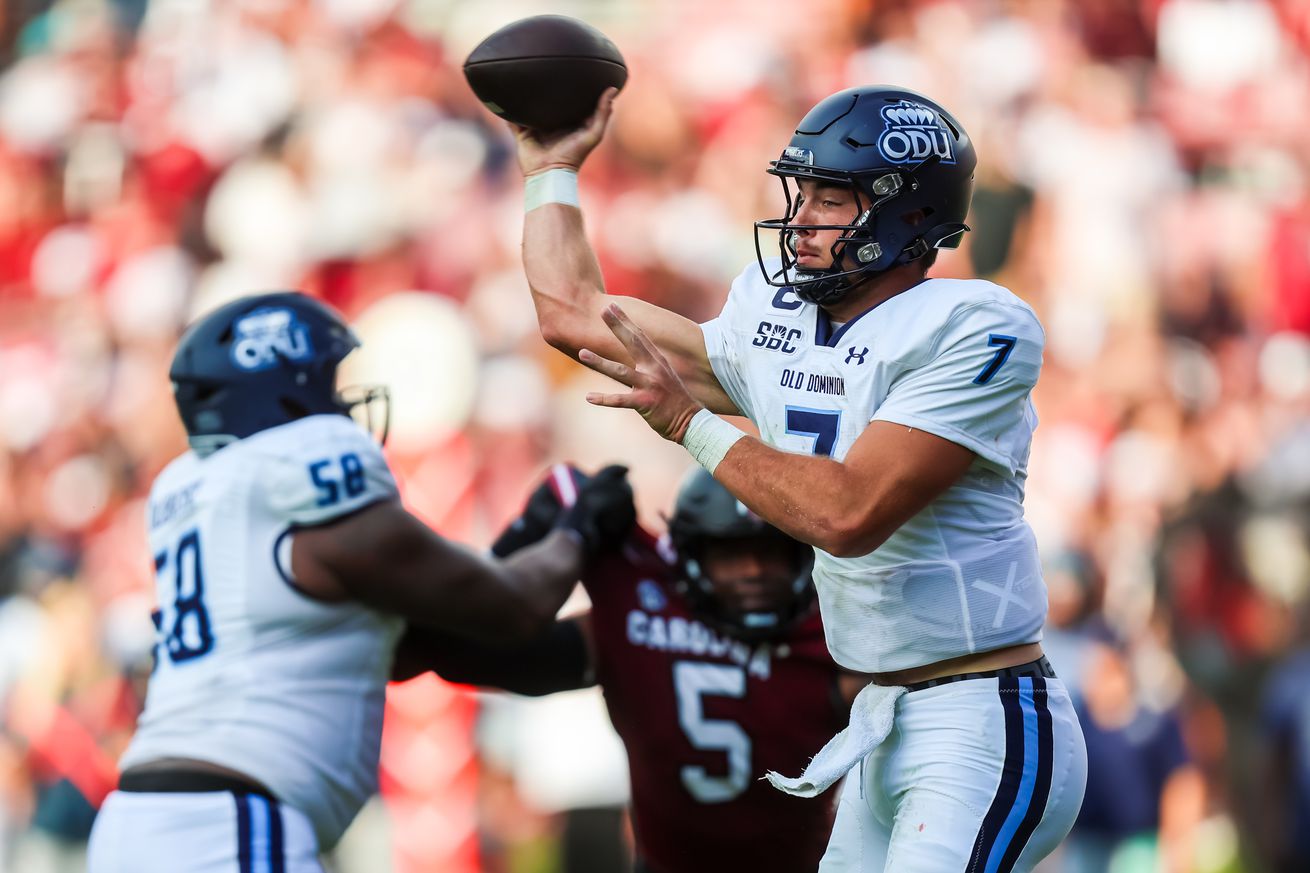 NCAA Football: Old Dominion at South Carolina