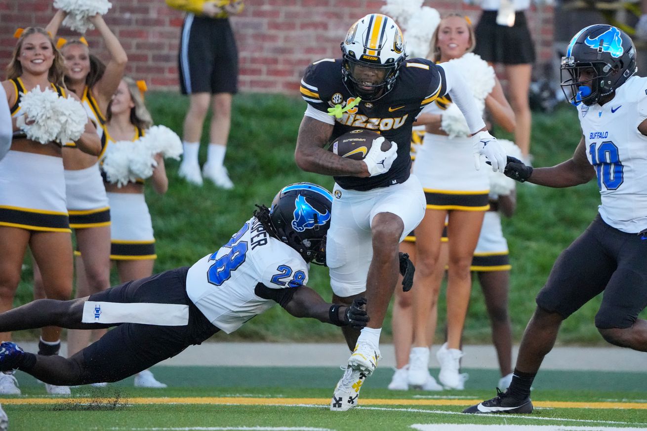 NCAA Football: Buffalo at Missouri