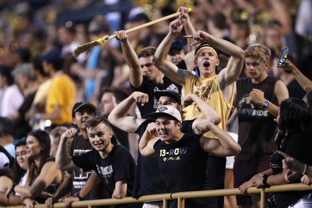 NCAA Football: Syracuse at Western Michigan