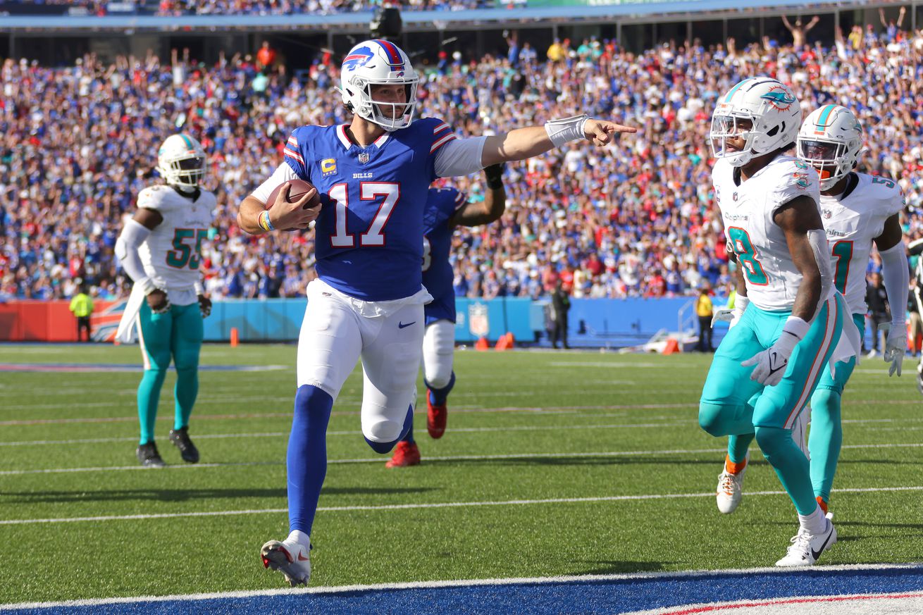 Miami Dolphins v Buffalo Bills