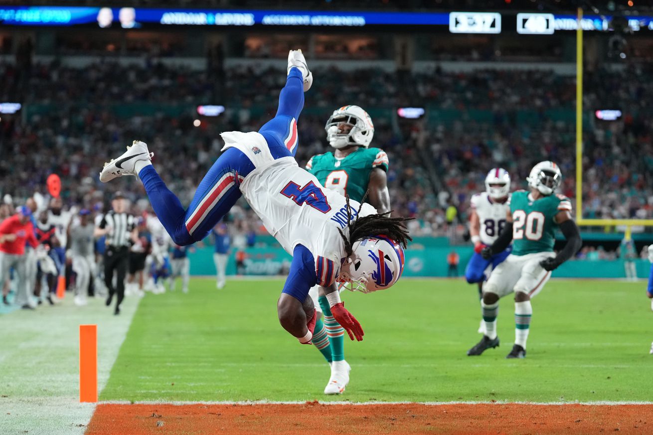 NFL: SEP 12 Bills at Dolphins