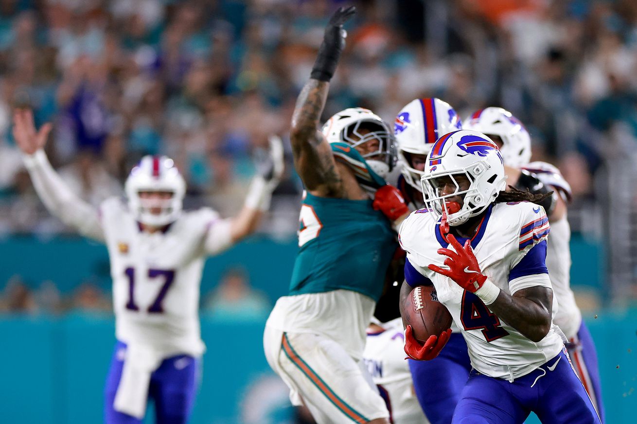 Buffalo Bills v Miami Dolphins