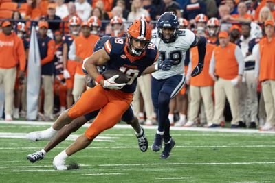 COLLEGE FOOTBALL: NOV 23 UConn at Syracuse