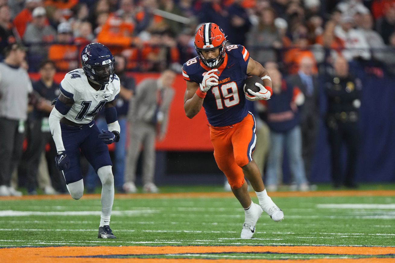 COLLEGE FOOTBALL: NOV 23 UConn at Syracuse