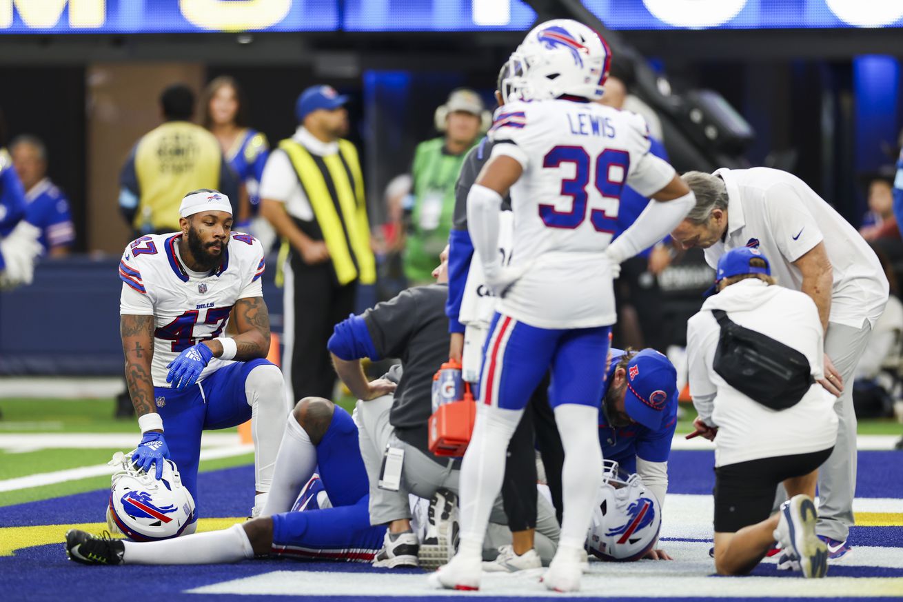 Buffalo Bills v Los Angeles Rams