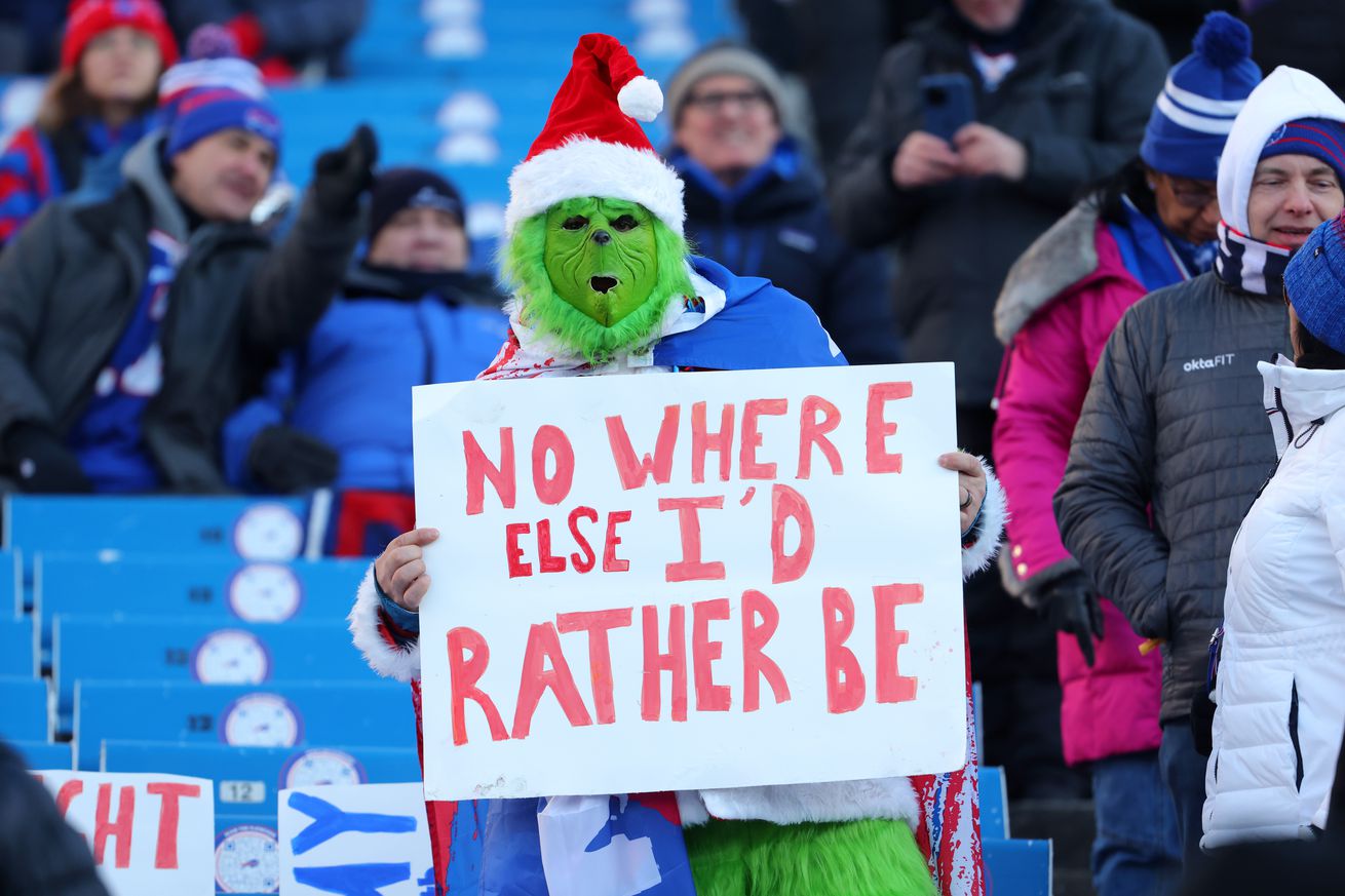 New England Patriots v Buffalo Bills