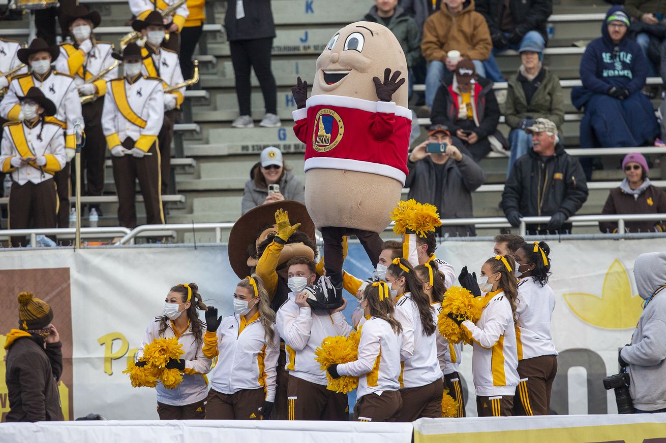 NCAA Football: Famous Idaho Potato Bowl-Kent State at Wyoming