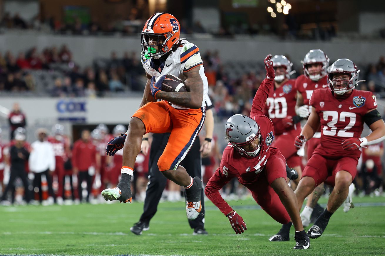 Syracuse v Washington State - DirecTV Holiday Bowl