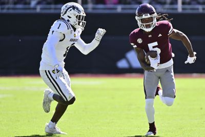 NCAA Football: Western Michigan at Mississippi State