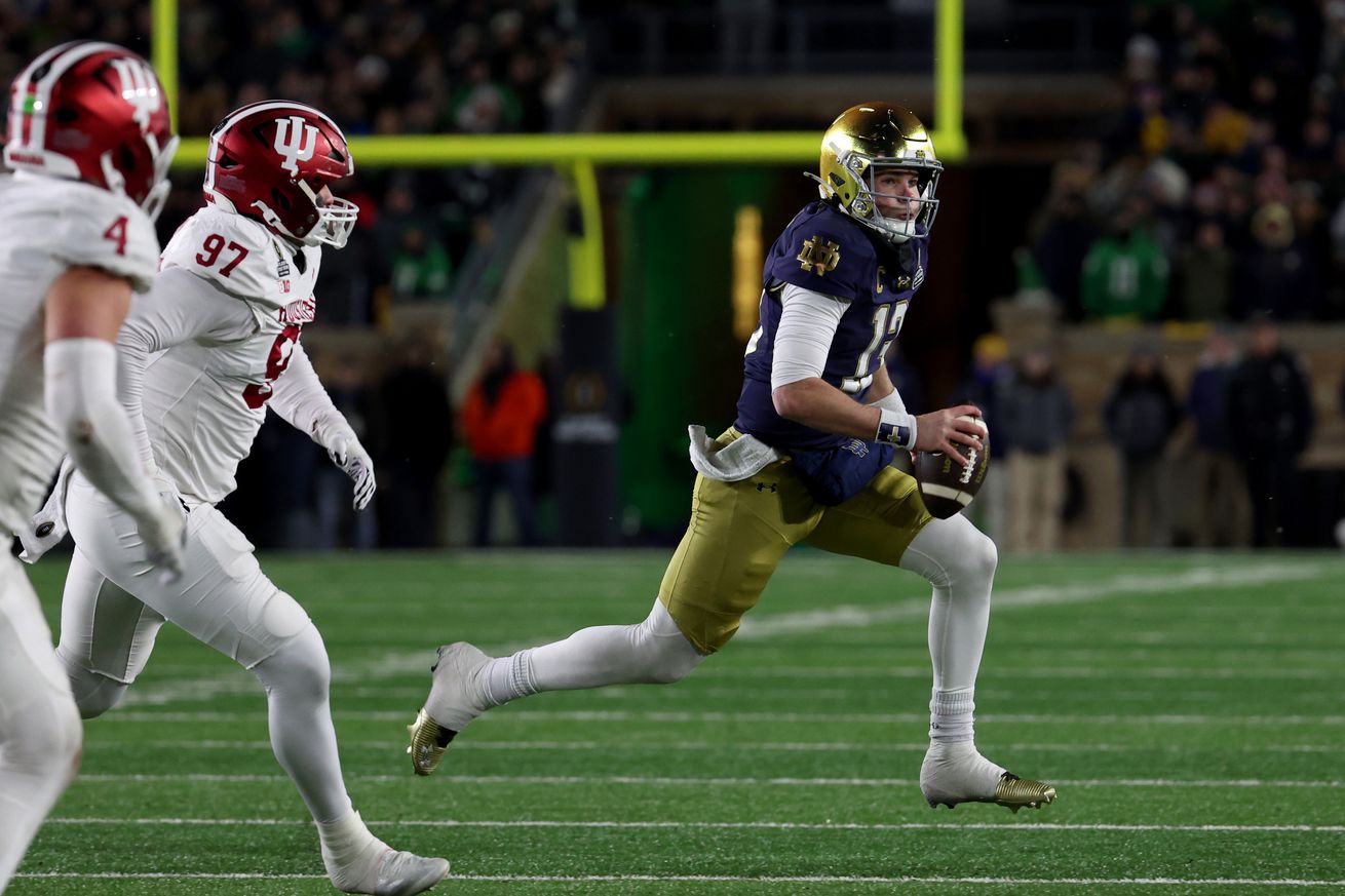 NCAA Football: CFP National Playoff First Round-Indiana at Notre Dame