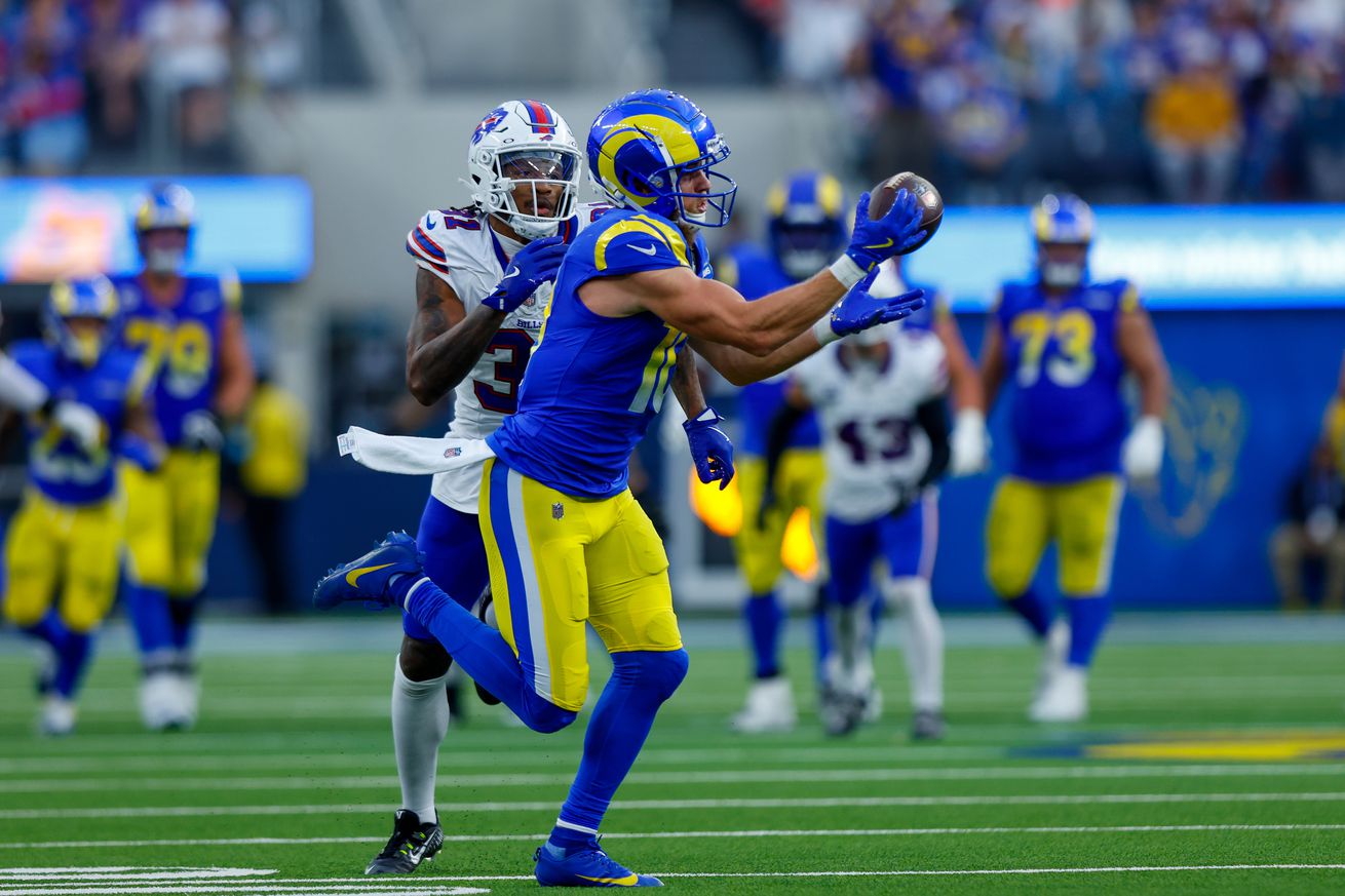 NFL: DEC 08 Bills at Rams